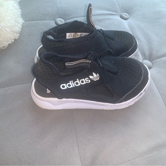 Kid shoe bundle. Size range from 11c-12c - Picture 6 of 8